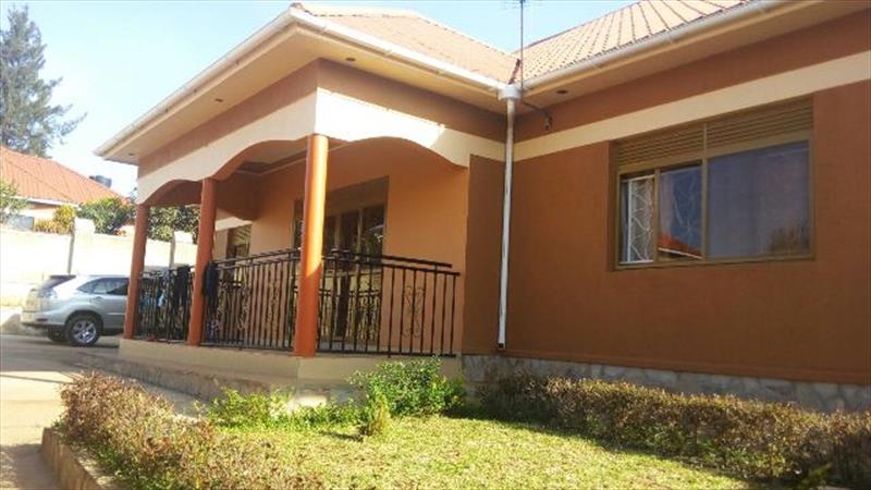 Bungalow for sale in Kitende Wakiso