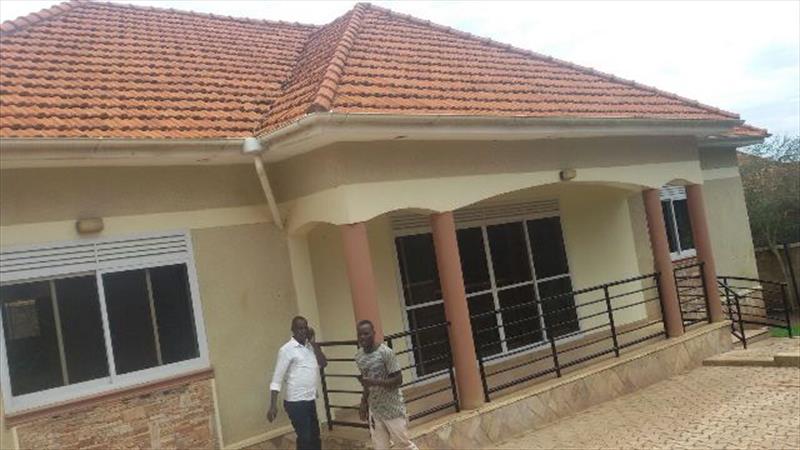 Bungalow for rent in Naalya Kampala