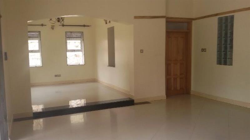 Bungalow for rent in Naalya Kampala