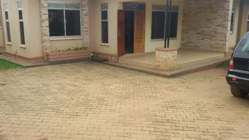 Bungalow for rent in Naalya Kampala