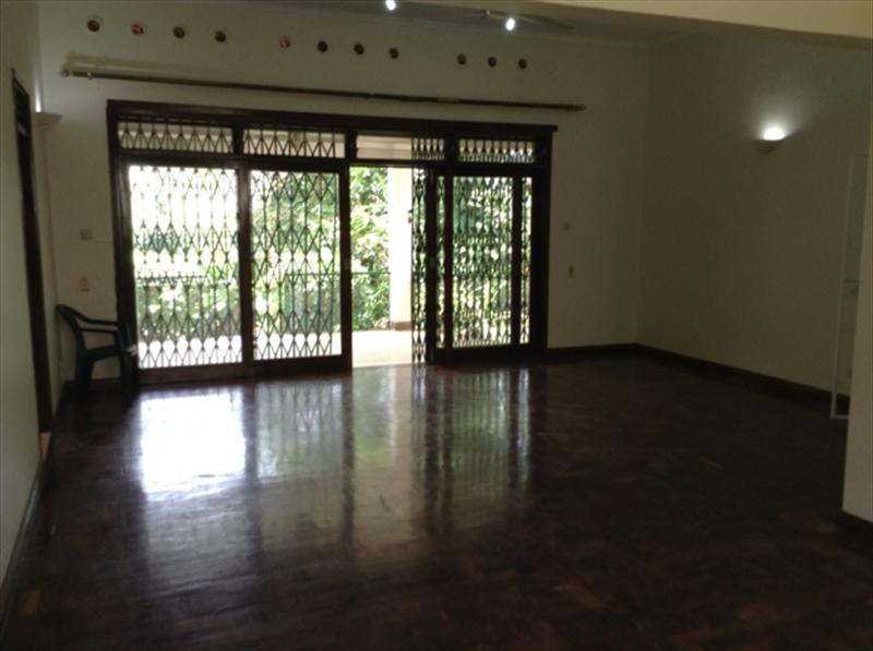 Mansion for rent in Bugoloobi Kampala