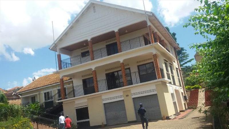 Mansion for sale in Bugoloobi Kampala