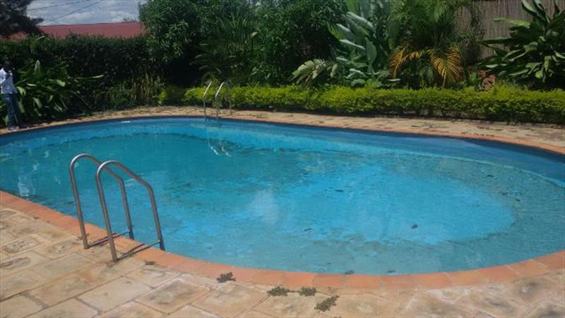 Mansion for sale in Bugoloobi Kampala