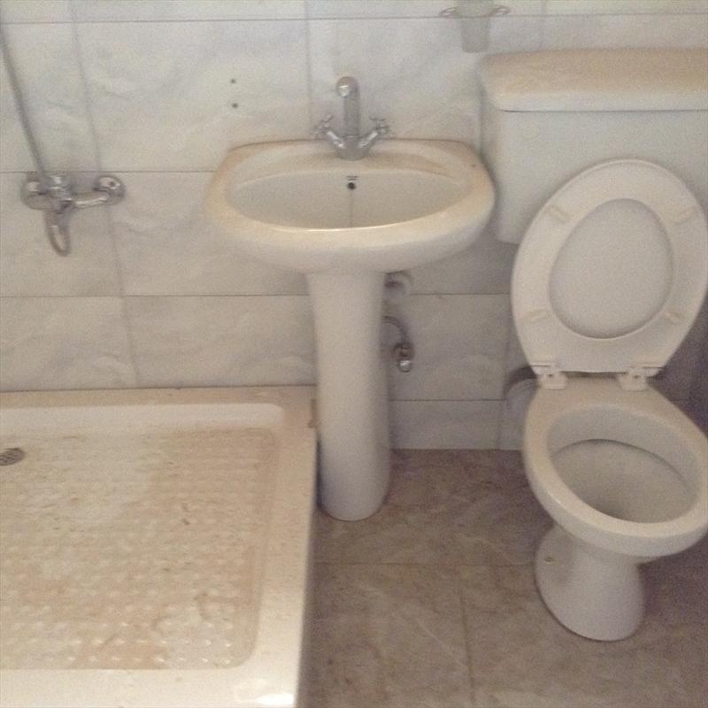 Bathroom (Toilet)