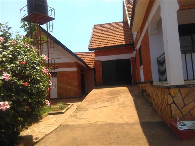 Bungalow for rent in Ntinda Kampala