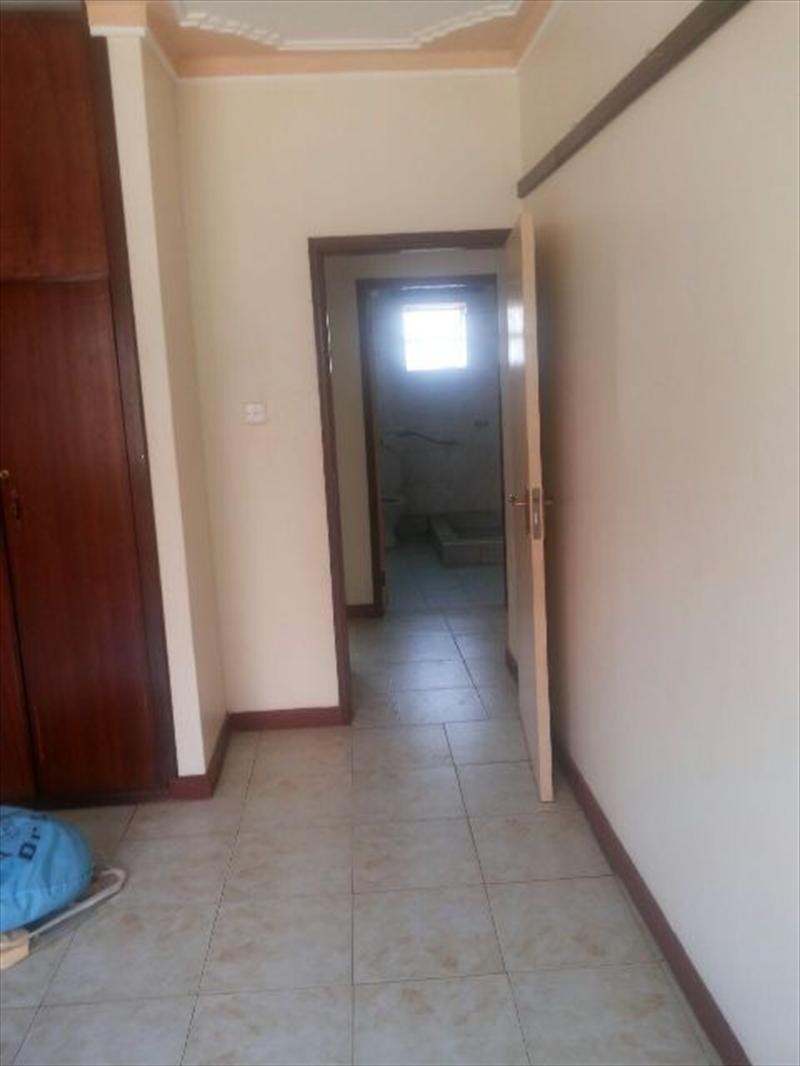 Semi Detached for rent in Buwaate Kampala