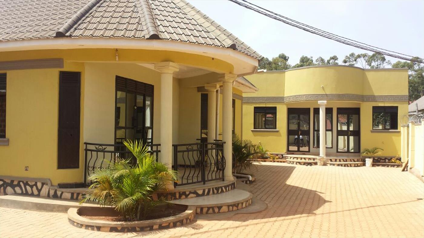 Semi Detached for sale in Kiwaatule Kampala