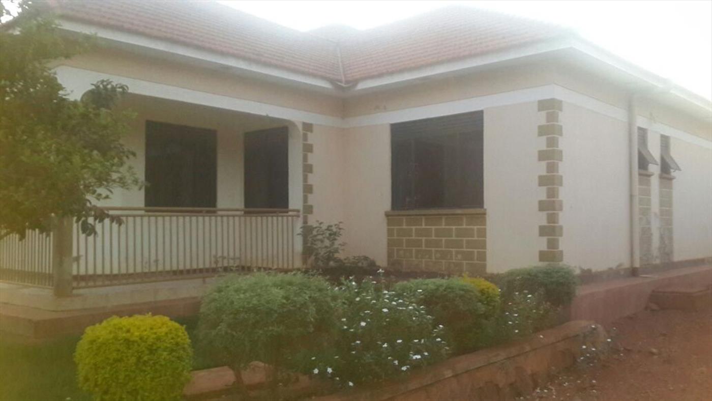 Bungalow for sale in Kajjansi Kampala