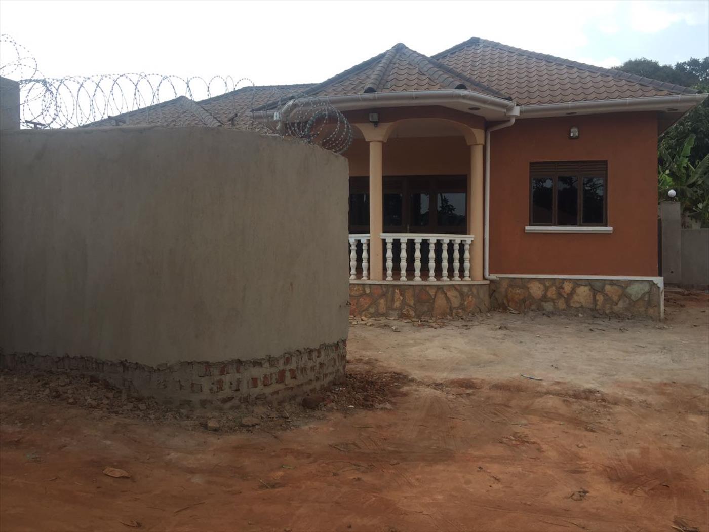 Bungalow for sale in Kasangati Wakiso