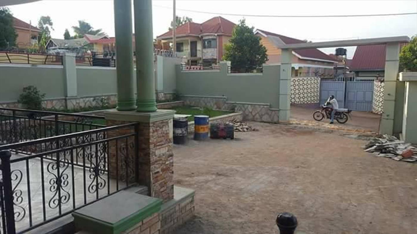 Mansion for sale in Naalya Kampala