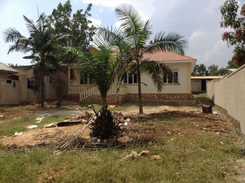 Bungalow for sale in Bweyogerere Kampala