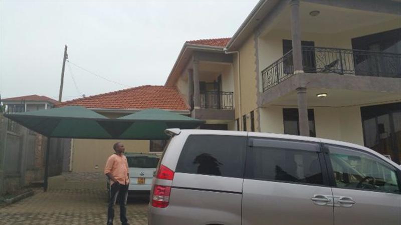 Mansion for sale in Munyonyo Kampala