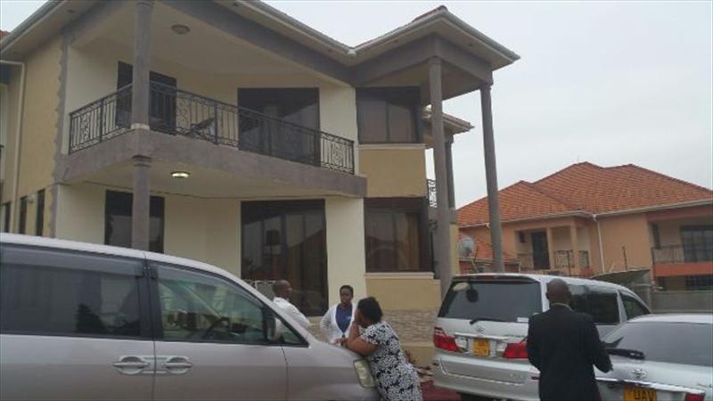 Mansion for sale in Munyonyo Kampala