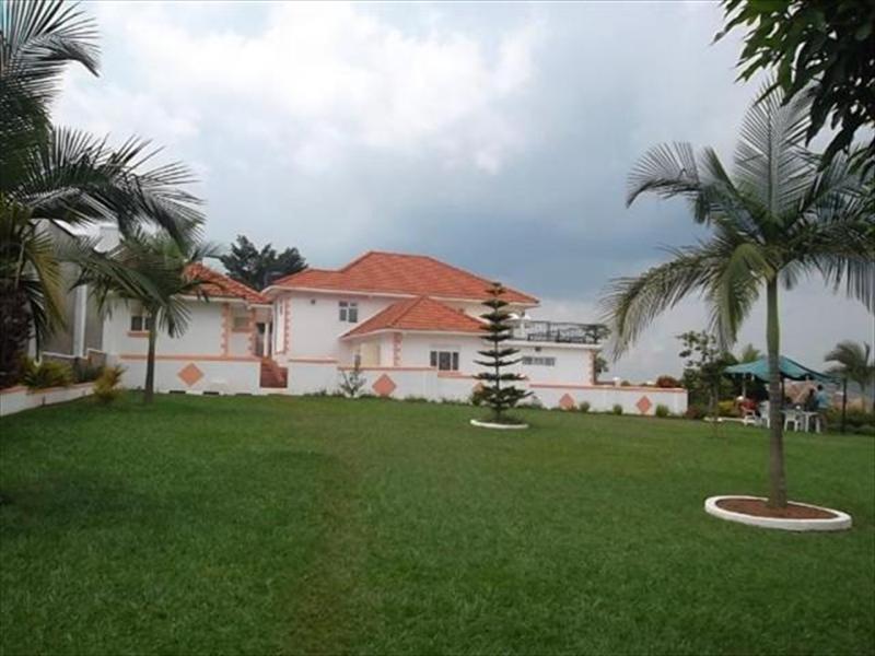 Bungalow for sale in Bwebajja Kampala