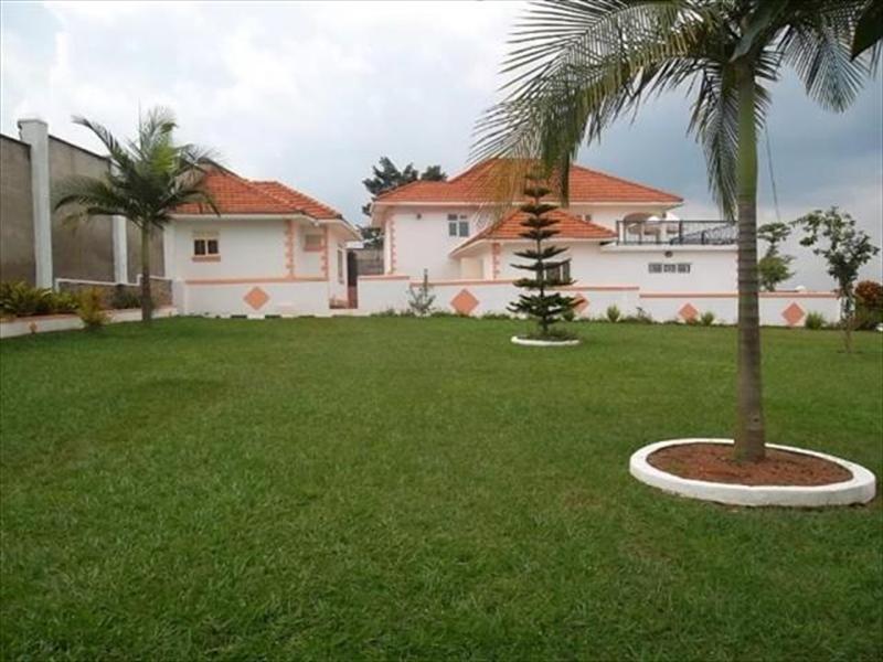 Bungalow for sale in Bwebajja Kampala