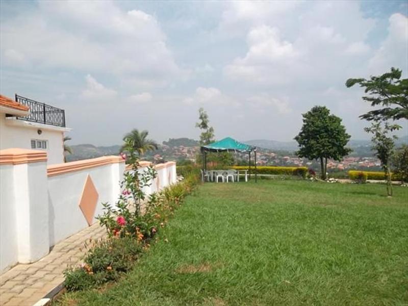 Bungalow for sale in Bwebajja Kampala