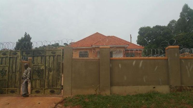 Bungalow for sale in Bwebajja Kampala