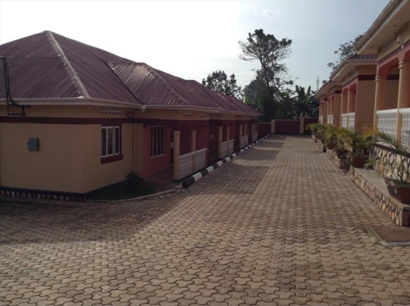 Semi Detached for rent in Mutundwe Kampala