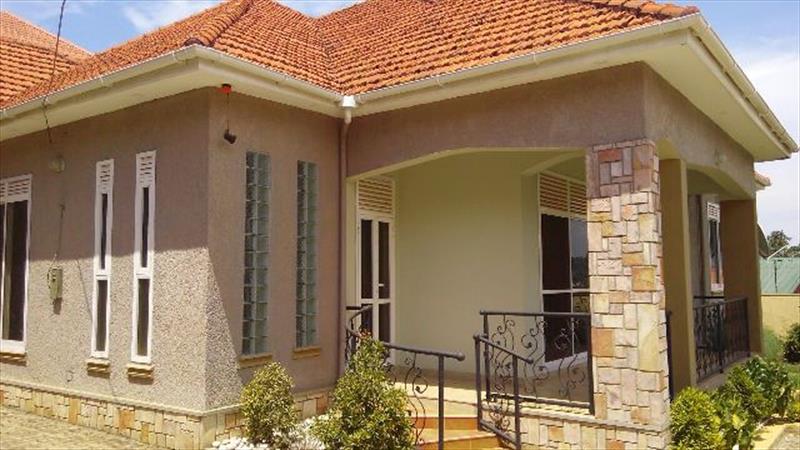 Bungalow for sale in Munyonyo Kampala