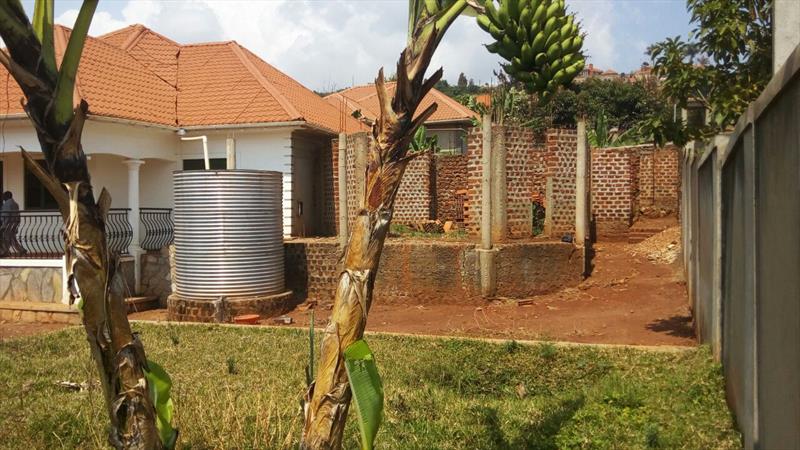 Bungalow for sale in Seguku Wakiso