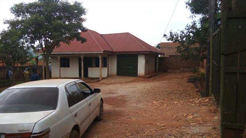 Bungalow for sale in Seguku Wakiso