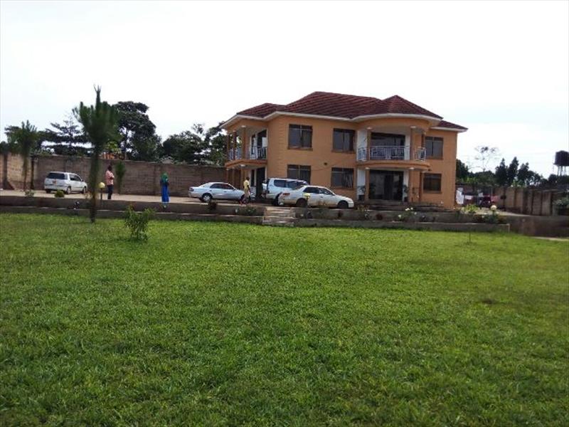 Mansion for sale in Namugongo Wakiso