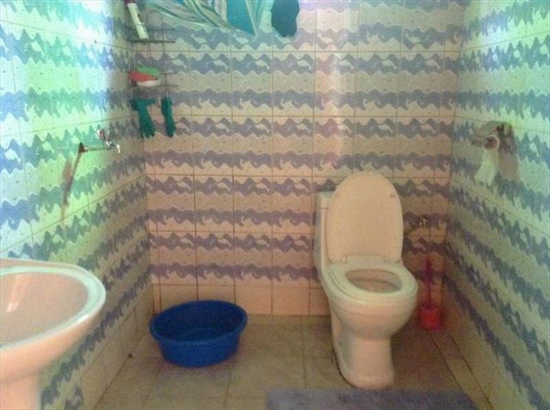 Bathroom (Toilet)