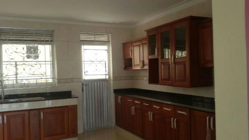 Apartment for rent in Kiwaatule Wakiso