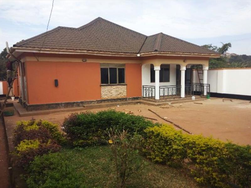 Bungalow for rent in Kitende Wakiso