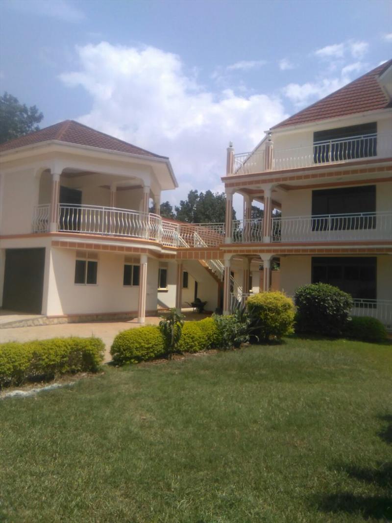 Mansion for sale in Bbunga Wakiso