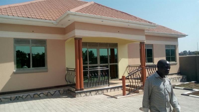 Bungalow for sale in Kitende Wakiso