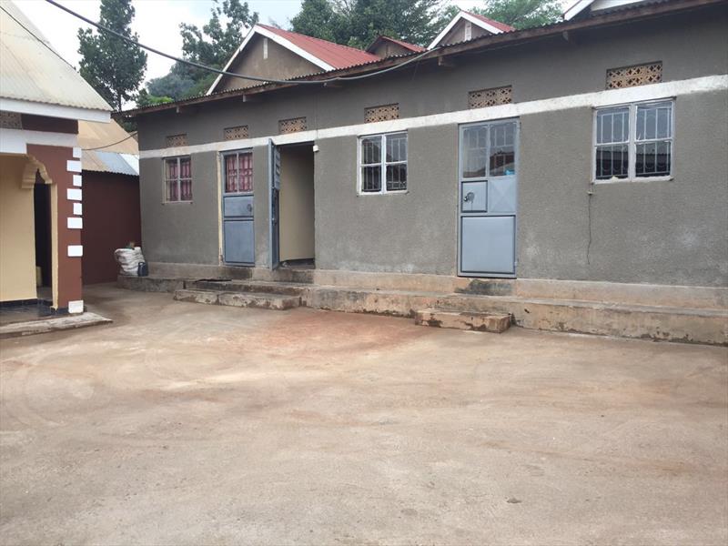 Bungalow for sale in Kiwaatule Kampala