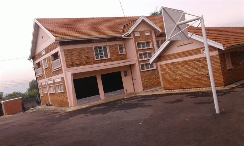 Mansion for sale in Muyenga Kampala