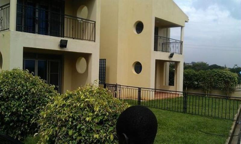 Storeyed house for sale in Munyonyo Kampala