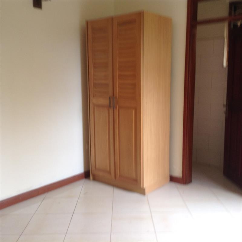 Apartment for rent in Kiwaatule Kampala