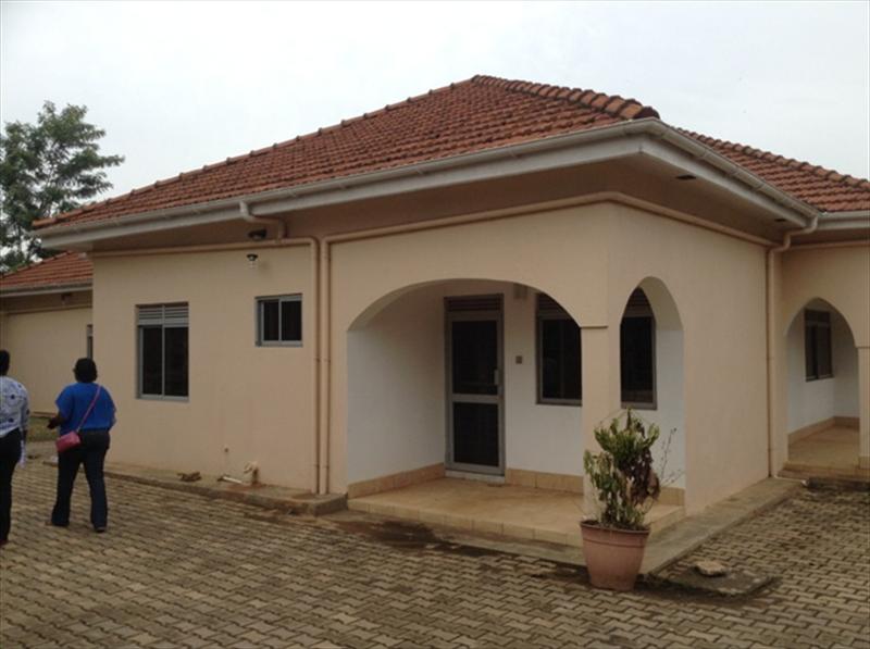 Bungalow for rent in Kyambogo Kampala