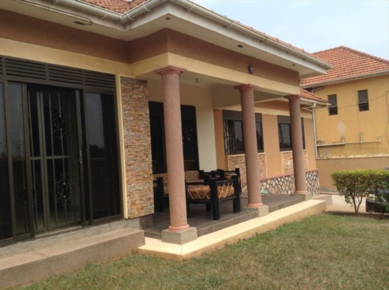 Bungalow for rent in Muyenga Kampala