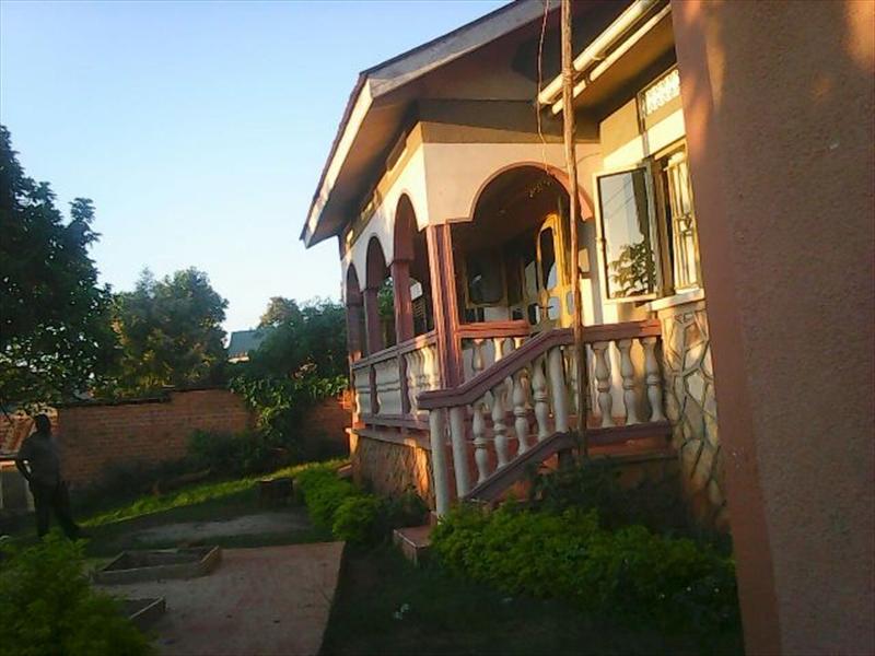 Bungalow for sale in Kajjansi Kampala
