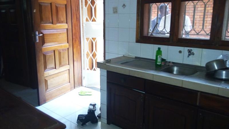 Mansion for rent in Muyenga Kampala