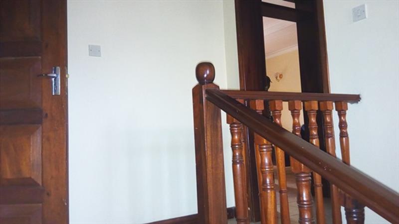 Mansion for rent in Muyenga Kampala