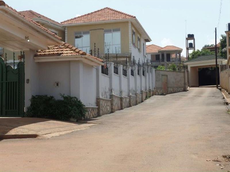 Mansion for sale in Munyonyo Kampala