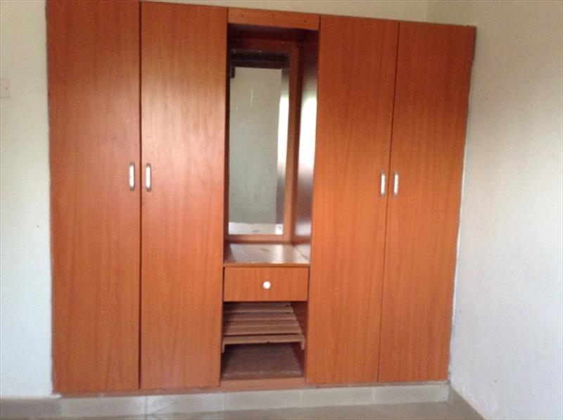 Semi Detached for rent in Buwaate Kampala