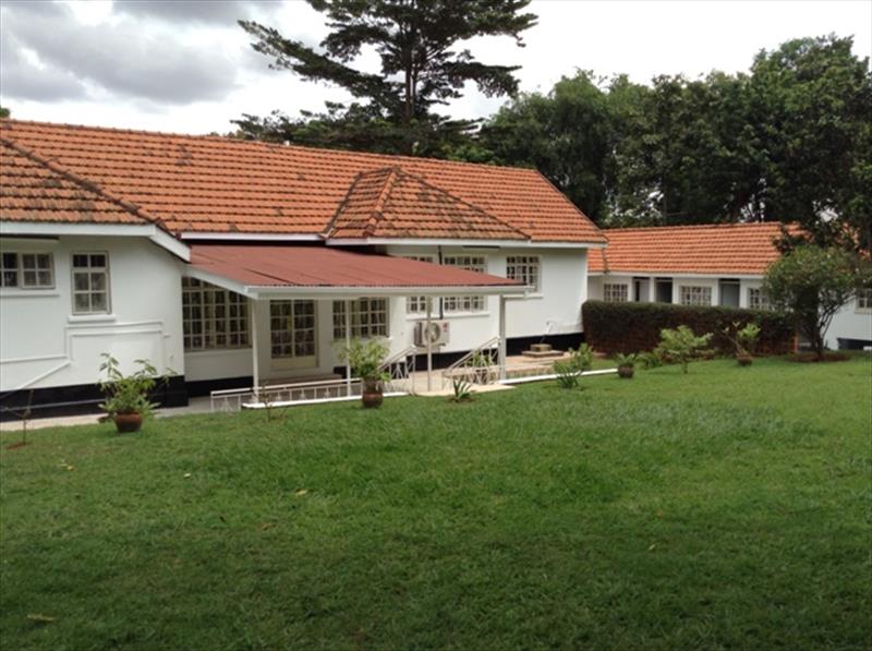 Bungalow for rent in Kololo Kampala