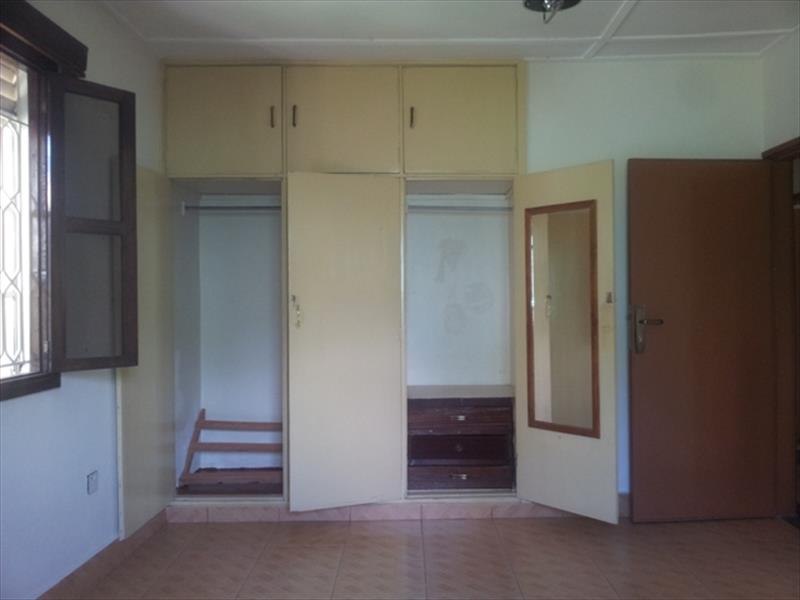 Bungalow for rent in Naguru Kampala