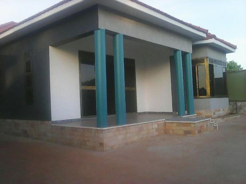 Bungalow for sale in Kyanja Wakiso