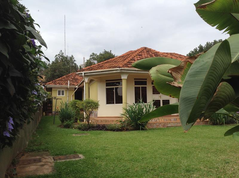 Bungalow for rent in Naguru Kampala