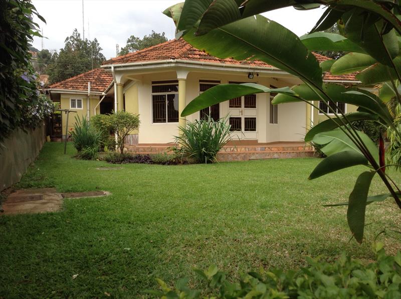 Bungalow for rent in Naguru Kampala