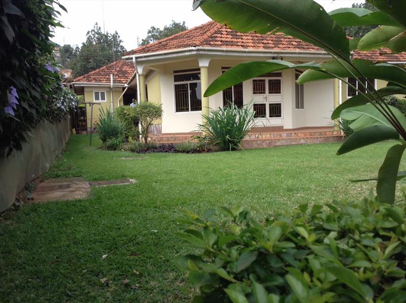 Bungalow for rent in Naguru Kampala