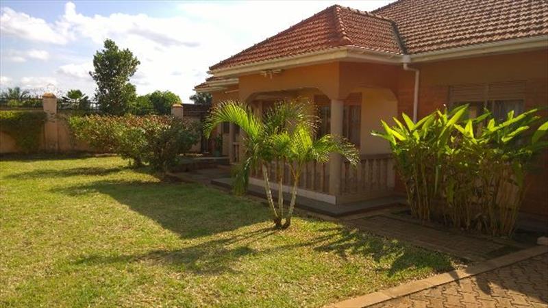 Bungalow for sale in Buwaate Wakiso