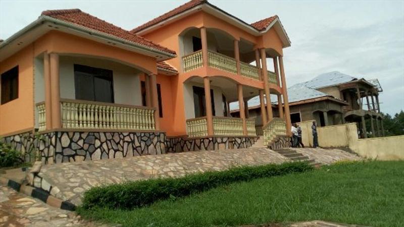 Mansion for sale in Bwebajja Kampala